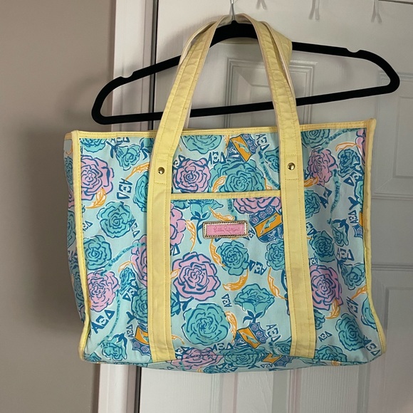 Lilly Pulitzer Handbags - Alpha Xi Delta Lily Pulitzer Tote Bag
